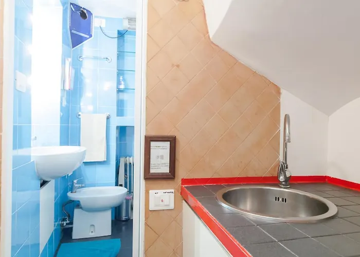 Independent In Trevi Fountain - Spain Square Apartment Rom