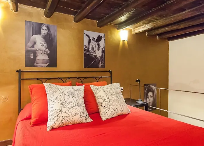 Independent In Trevi Fountain - Spain Square Apartment Rom