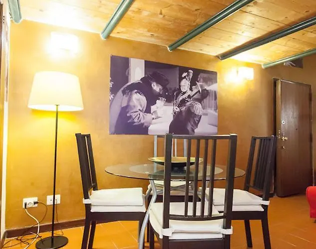 Independent In Trevi Fountain - Spain Square Apartment *